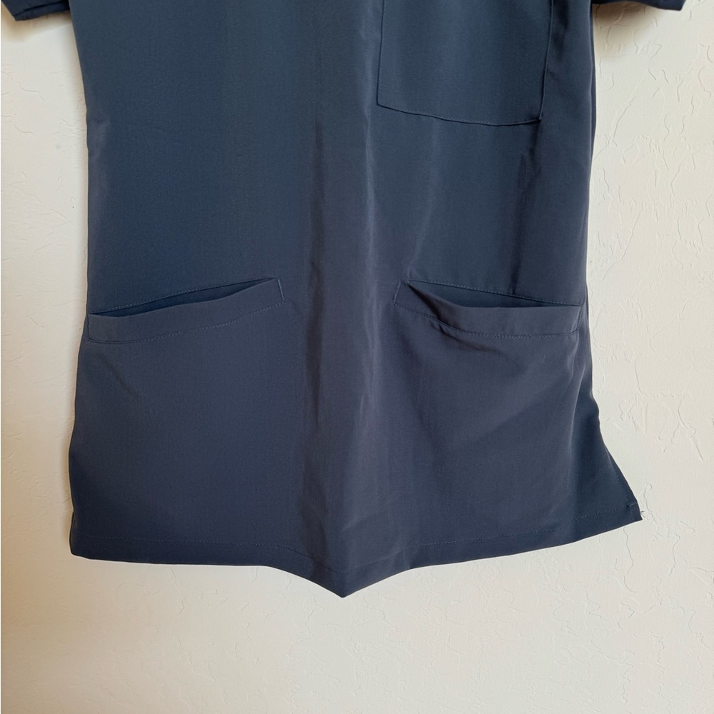 NWOT AVE womens dark charcoal scrub set - Picture 4 of 8